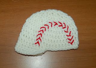 Living the Craft Life: Brimmed Newborn Beanie - Free Pattern