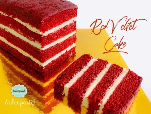 La mejor Red Velvet de Medellín ahora en porciones. Escríben