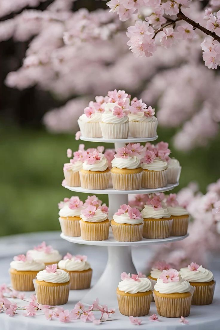 Cherry blossom wedding theme: cherry blossom wedding cupcake