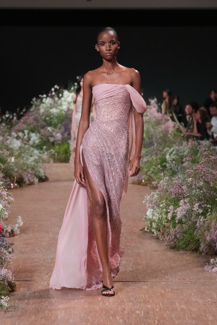 Elie Saab Spring 2027 Ready-to-Wear
https://www.vogue.com/fa