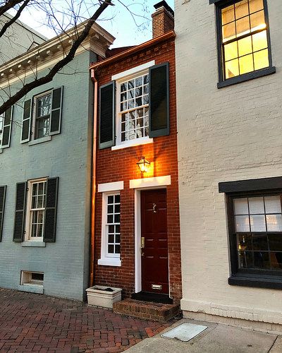 Which of Old Town Alexandria's Spite Houses is Narrowest? It