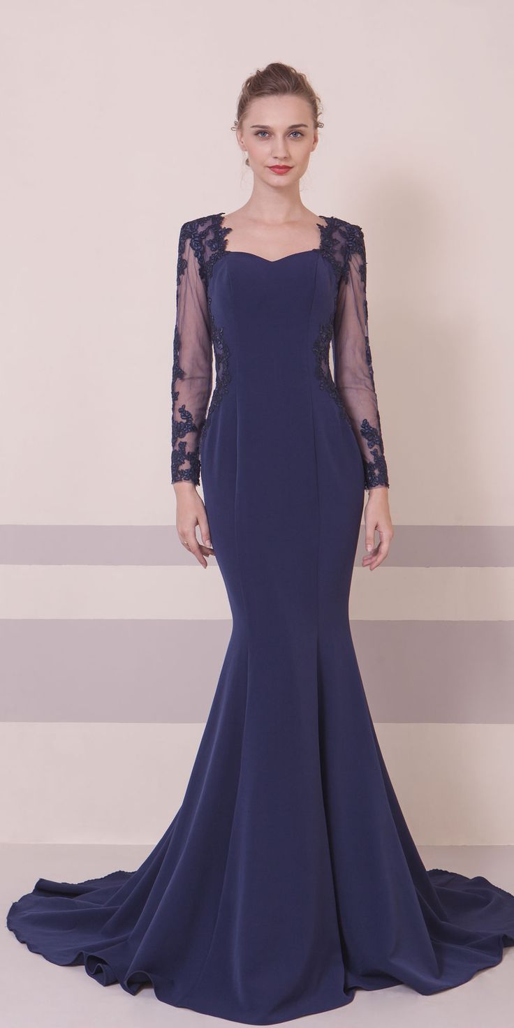 The navy blue prom dress is size tolerated with its stretchy