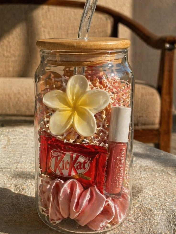 Golden hour in a jar ✨🌸 The perfect mix of cute + sweet + gl
