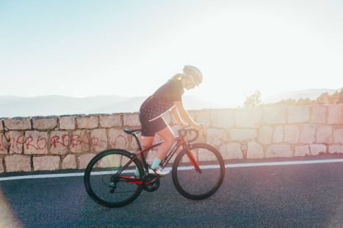 The Amira is the perfect bike to chase the sun with.