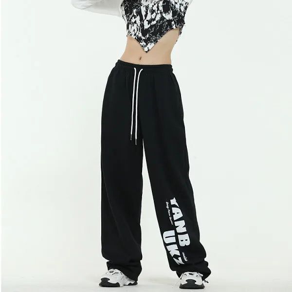 Step into the American street style scene with these hip-hop