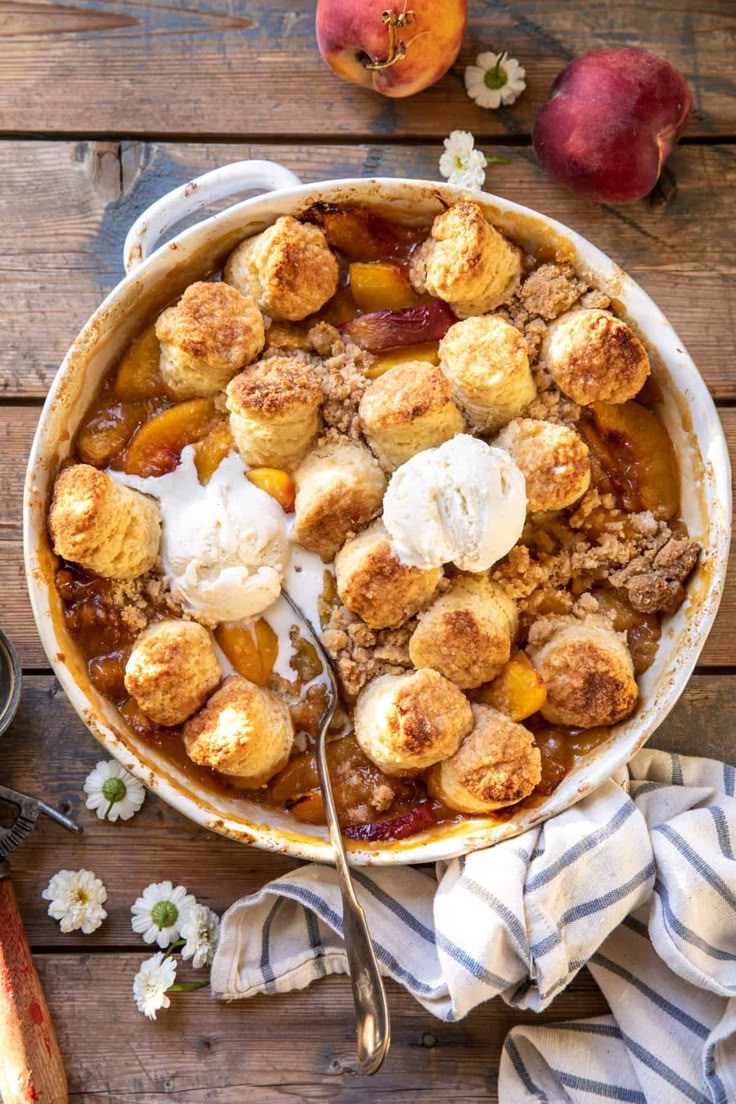 Southern Double Crusted Cinnamon Sugar Peach Cobbler | halfb