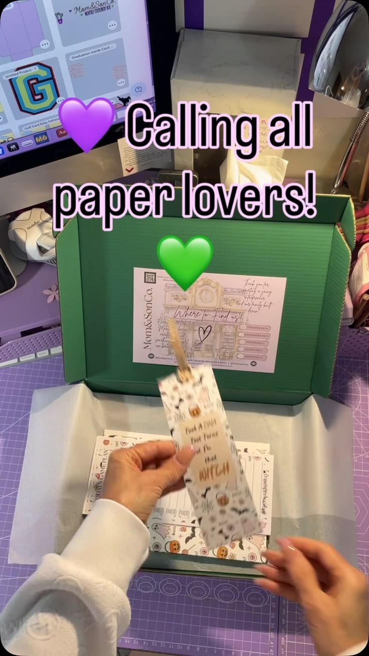 💜 Calling all paper lovers! 💚

Beautiful stationery, thought