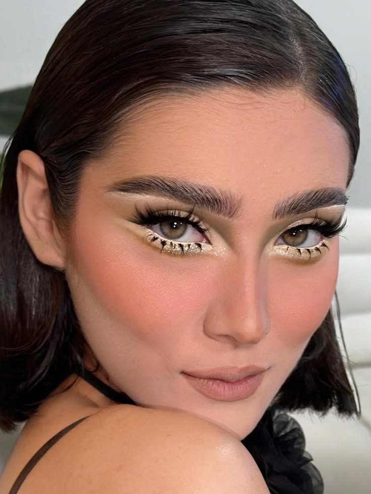 #SoftGlam #DollEyeMakeup #DoeEyes #GlamMakeup #MakeupLook #E