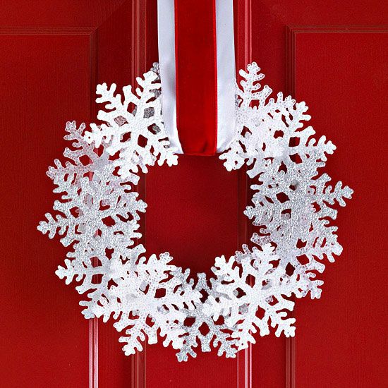 Pretty Christmas Door Decorations