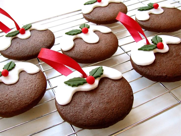Christmas Pudding Cookies/Biscuits ready to hang on the Chri