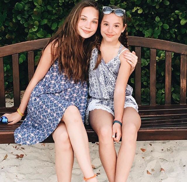 Maddie and Mackenzie have been the best sisters on the show 