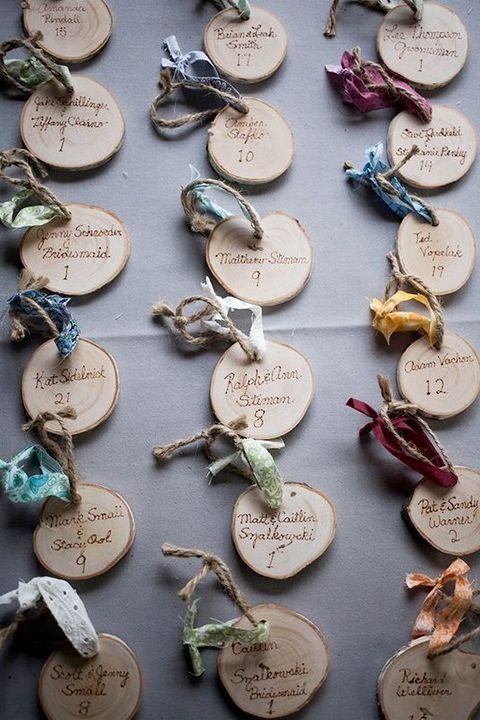 Decorate Your Wedding With Wood Slices | HappyWedd.com