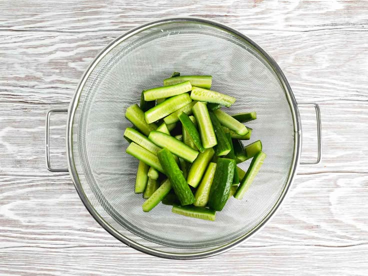 How to Make a Creamy Cucumber Salad