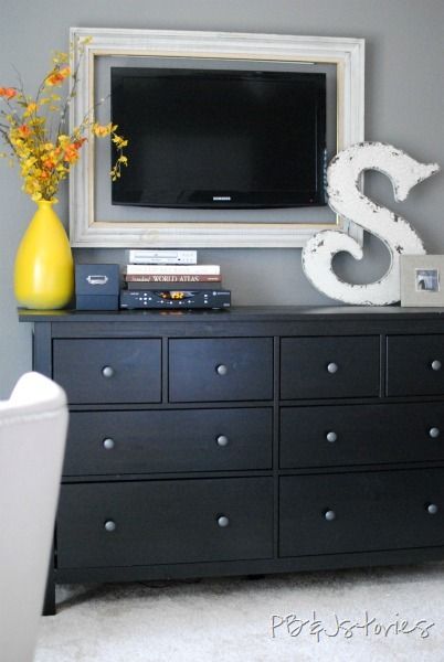 Love the framed tv!