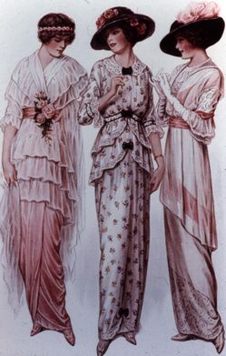 10. 1910 Day Dress: The day dress of this time had the same 