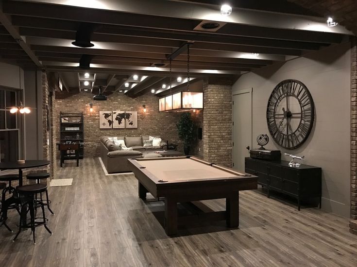 Lake House Retreat - Lower Level Bar - Beach Style - Basemen