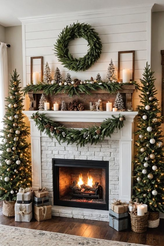 Farmhouse Christmas mantel decor inspiration! Get ready to d