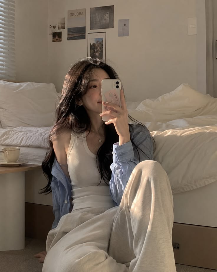 cute girl instagram aesthetic , cute girl dp , cute girl pfp