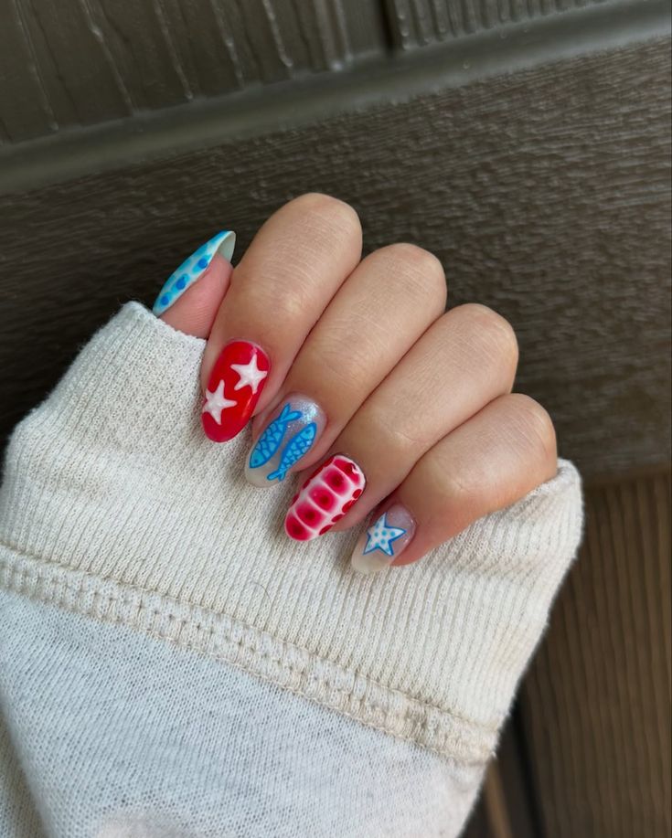 nails for the fourth🇺🇸