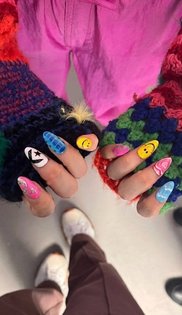 Nails by Hannah Montana for Converse
#amoygroup
