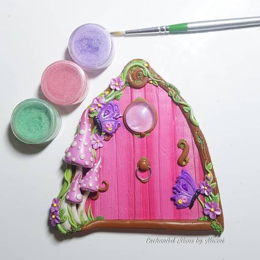 Naomi ScarparoCreate Along Polymer Clay Tribe is the Clay Ar