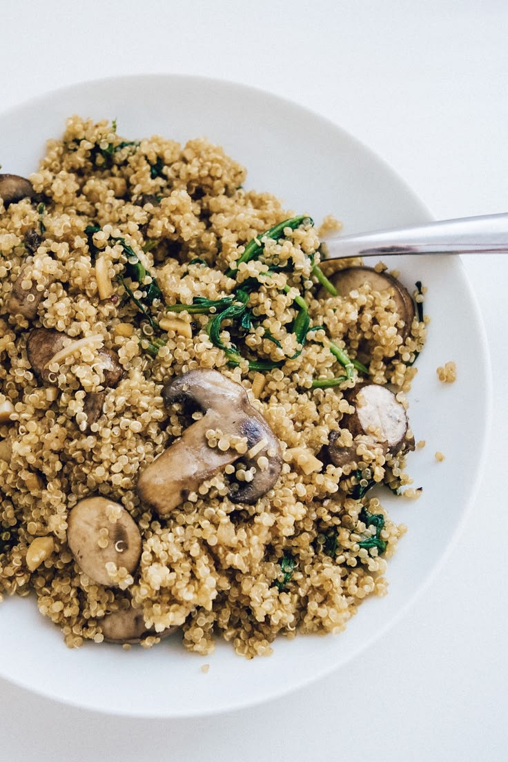 You will fall in love with this simple Mushroom Spinach Quin