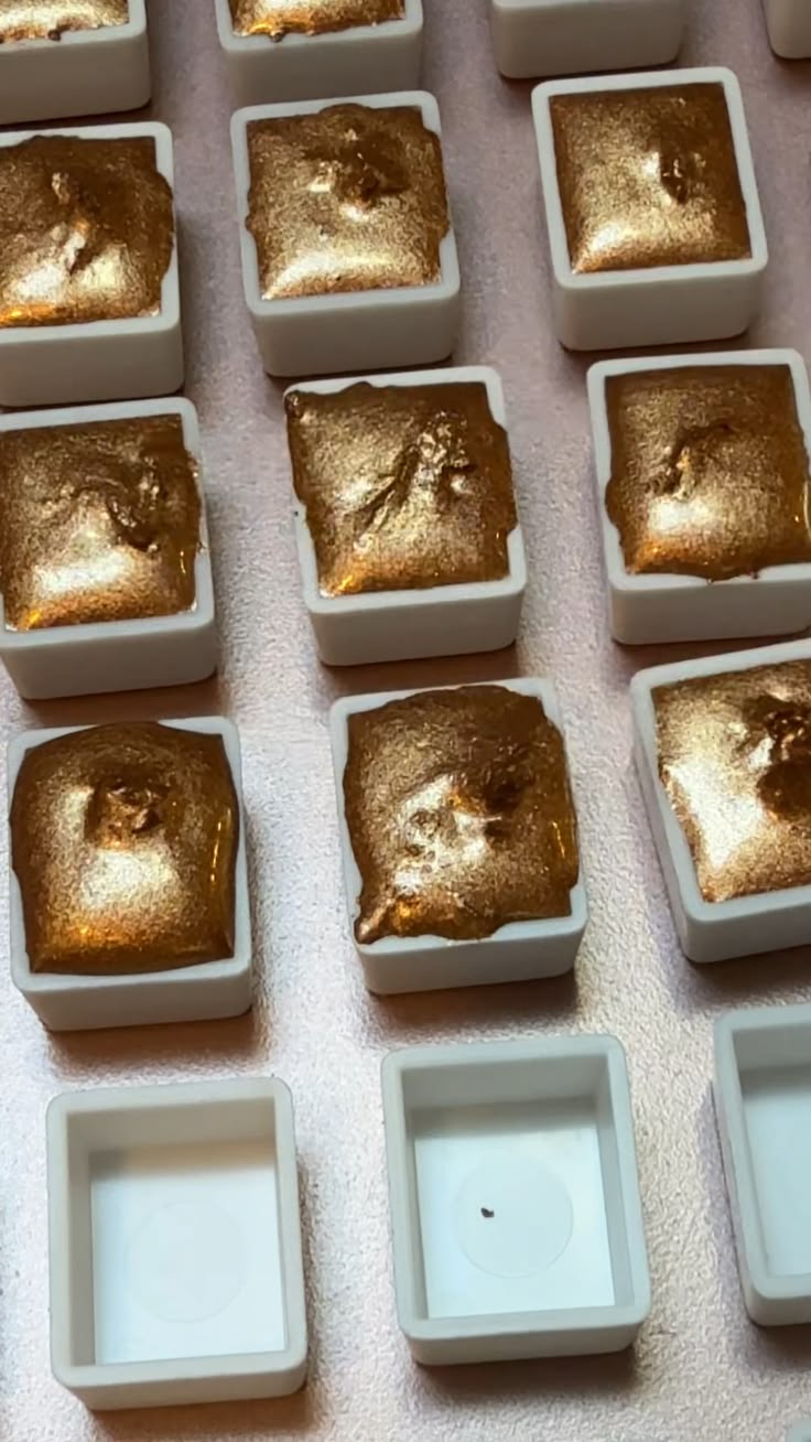 This gold watercolor paint is called Pecan