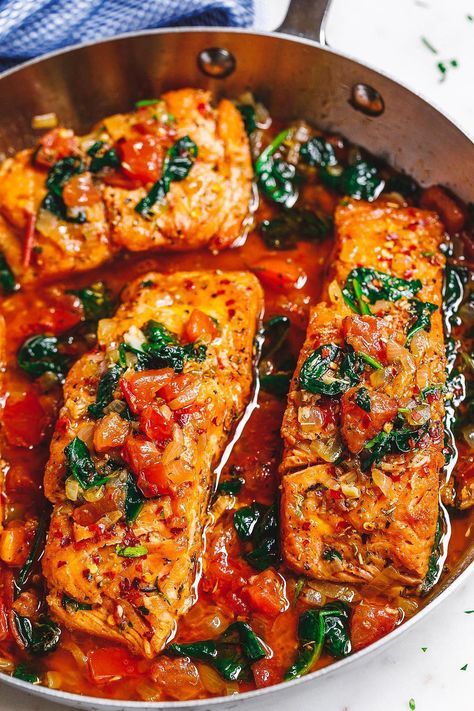 Tuscan Garlic Butter Salmon - #salmon #recipe #eatwell101 - 