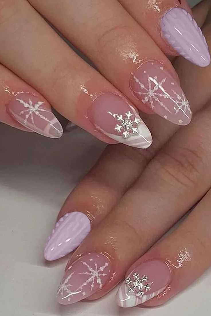 Winter Press on Nails Almond Medium Fake Nails with 3D Snowf