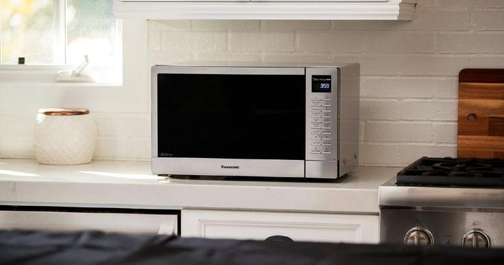 Our 2-in-1 FlashXpress Multi-Oven makes it so you can cook m