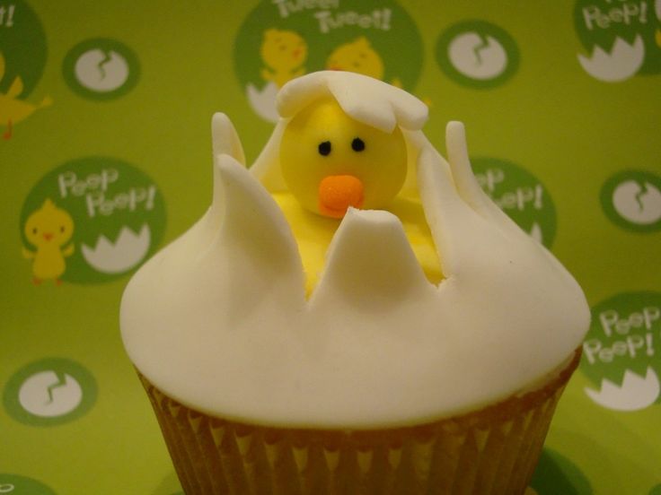 Hatching chick Easter egg cupcake  Cute