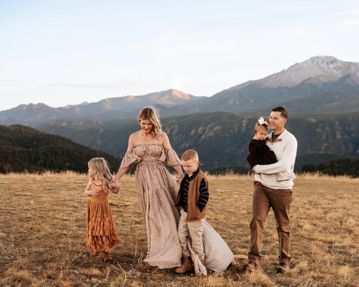Beautiful candid adventure family session at the base of Pik