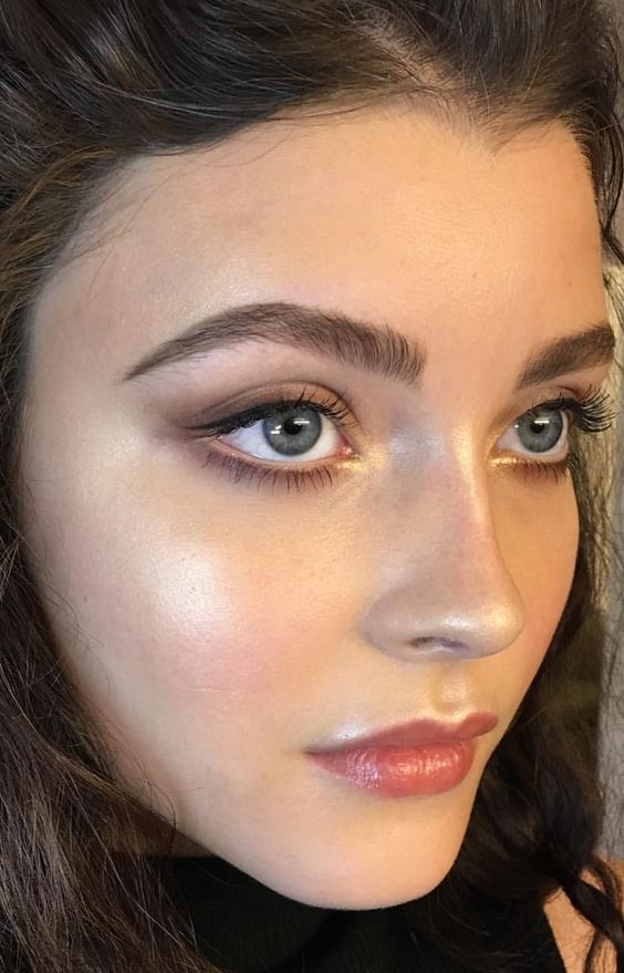 Siren’s luxurious formula treats lips to an infusion of beau