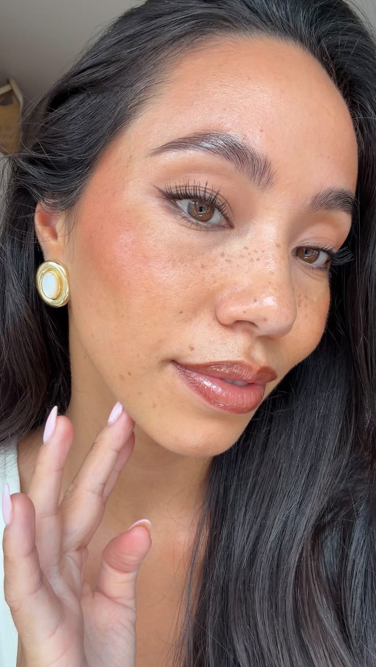 ad. My go-to for my lashes @UKLASH, has popped up in Selfrid