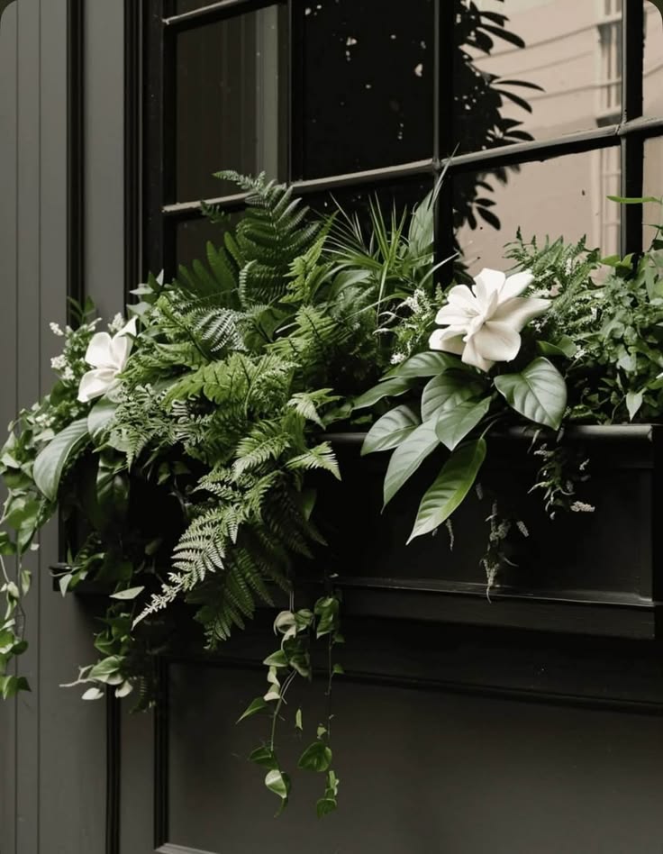 Simply Beautiful Homes... - Simply Beautiful Homes & Gardens