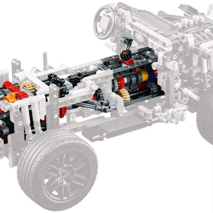 Fans of LEGO Technic sets and Land Rover vehicles will enjoy