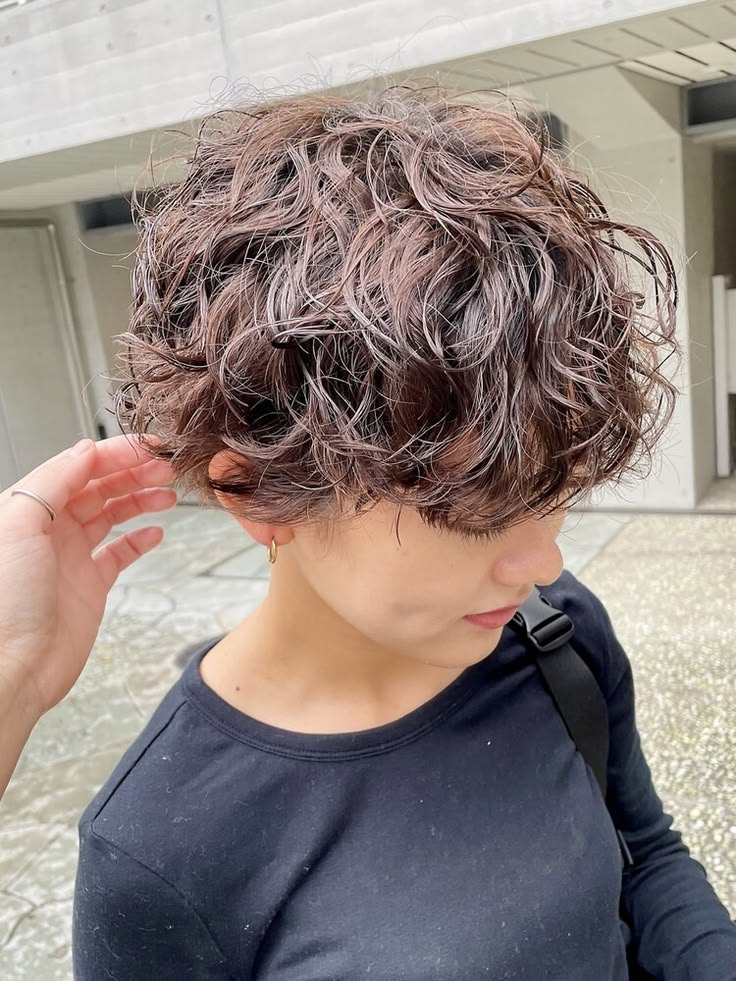 ショートパーマ/くるくるパーマ/スパイラルパーマ/パーマ：L214134480｜ナループロアオハナ(Nalu pu lo