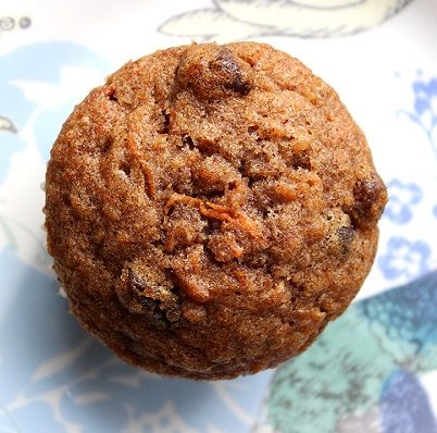 These apple raisin muffins are easy to make and are the perf