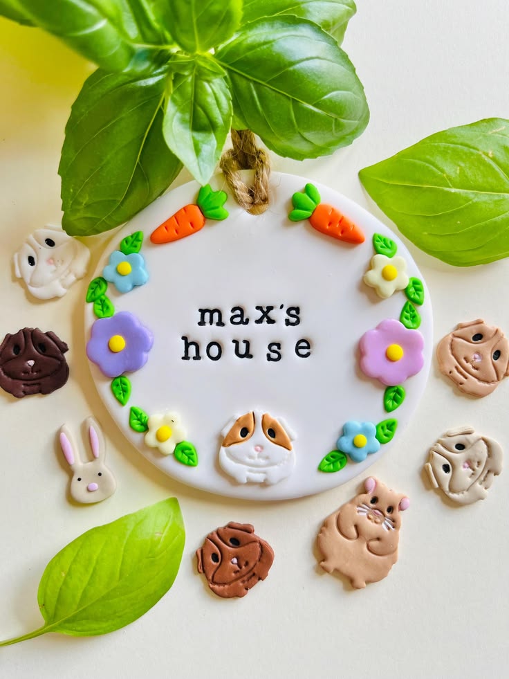 8cm Polymer clay pet sign. ❤️ Personalise. Lowercase only. M