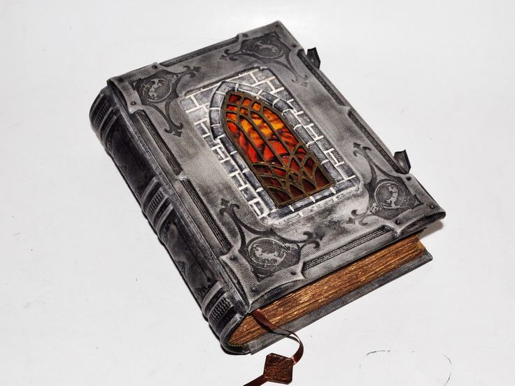 7x10.6 inch (18x27 cm) - Leather Journal, "A Tale from Trans