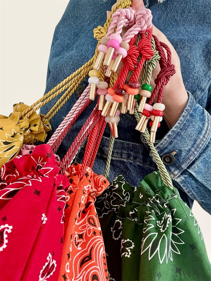 Your everyday dose of color. 🌈

Handmade bandana bags design