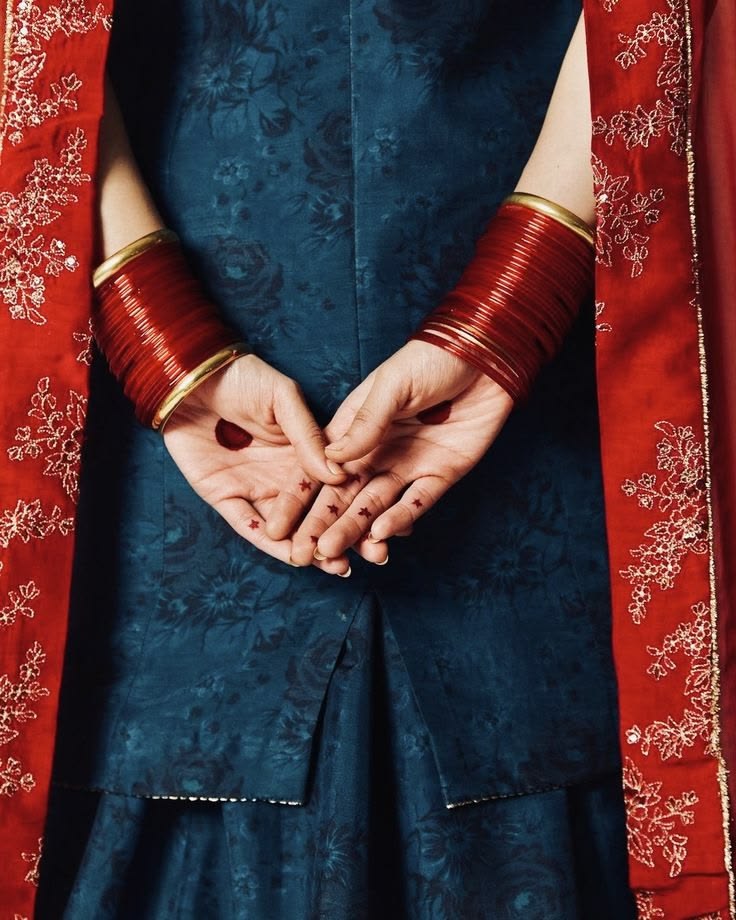 Try this combination this eid with red bangles...buy these L
