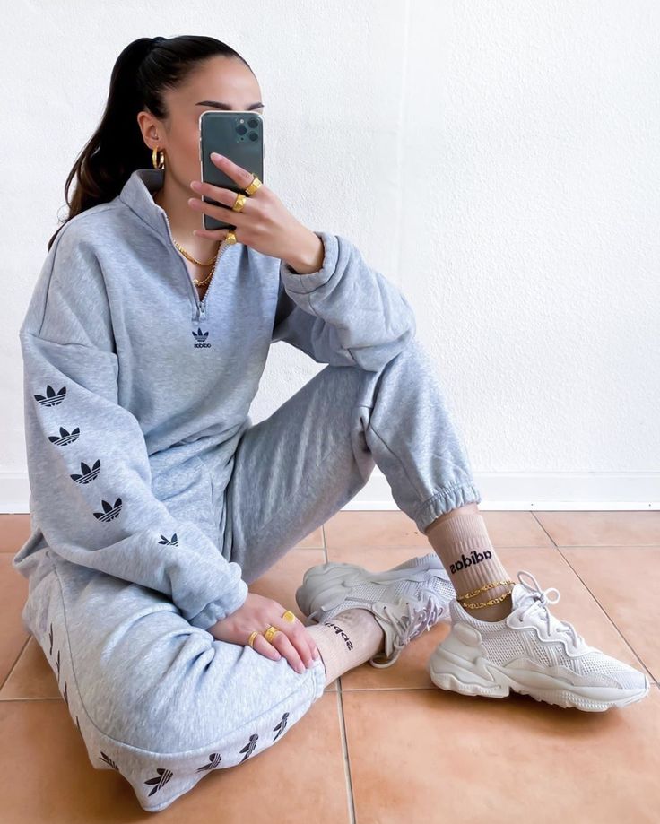 Verified Obsessed with this head-to-toe Adidas look 🖤  #JDWo