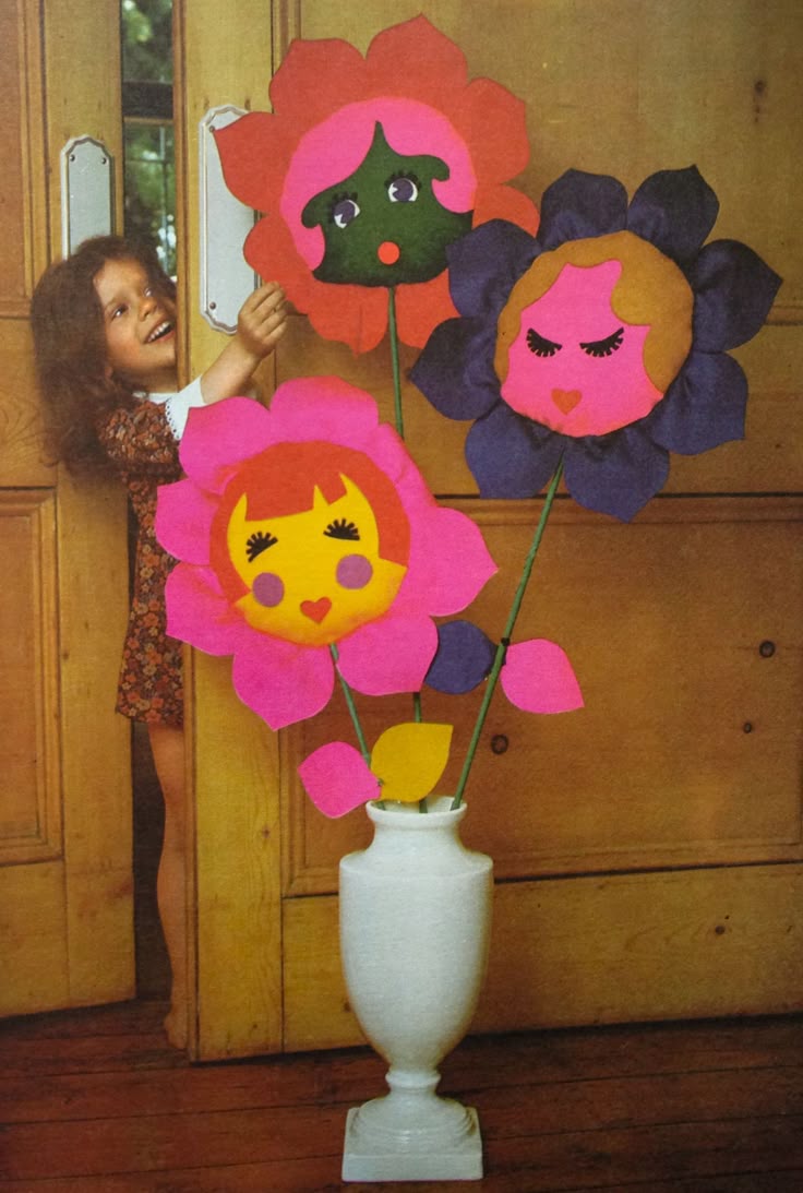 1970s flower craft with kid