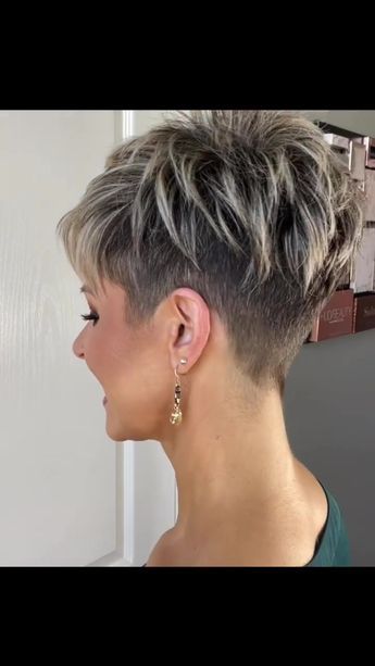 Products Shara used for styling 👌👇 💋 FHI Heat Stylus Blow Ou