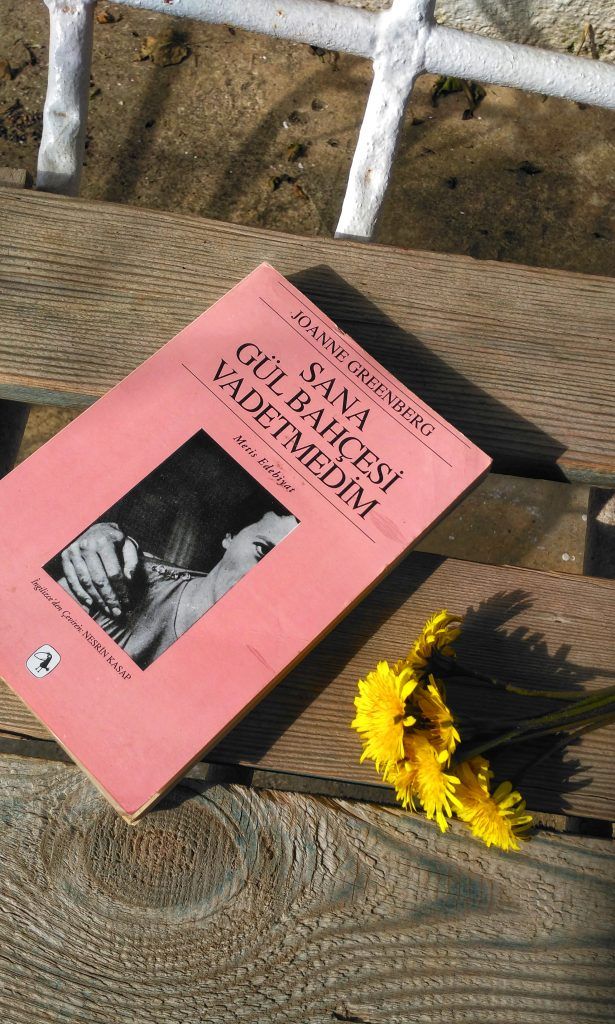 Joanne Greenberg’ in yazmış olduğu otobiyografik kurgu roman