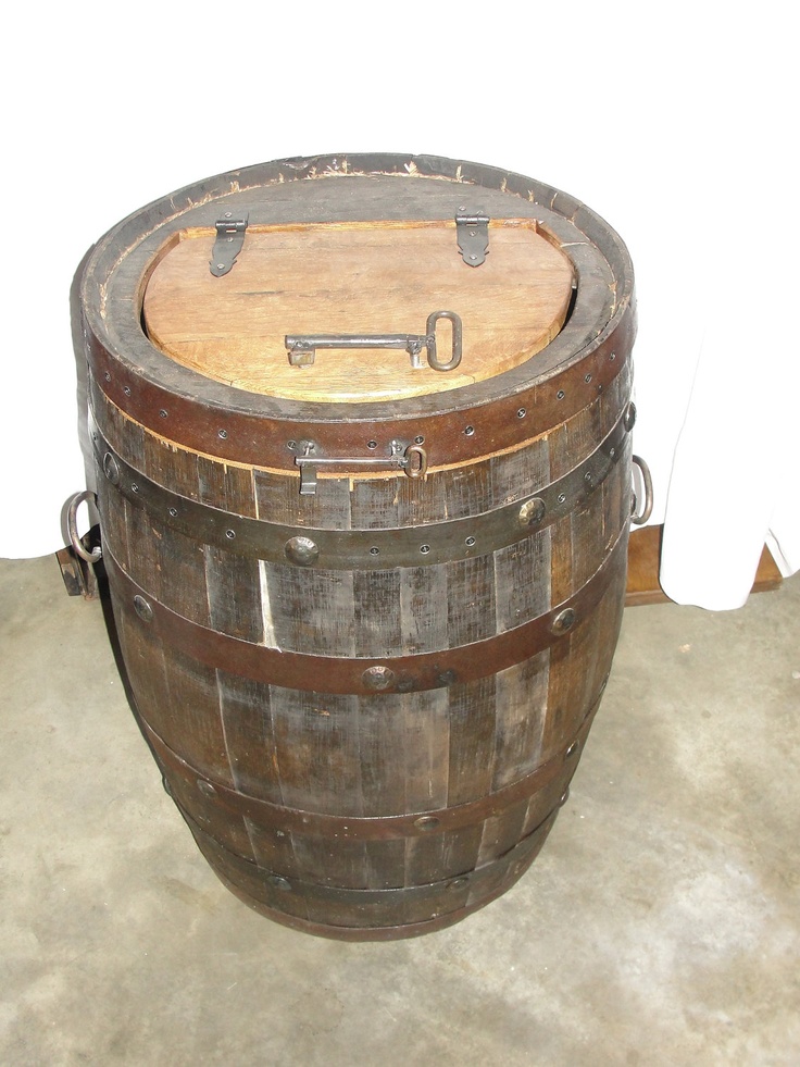 Barrel trash can  Sold. come and check our in-stock catalog