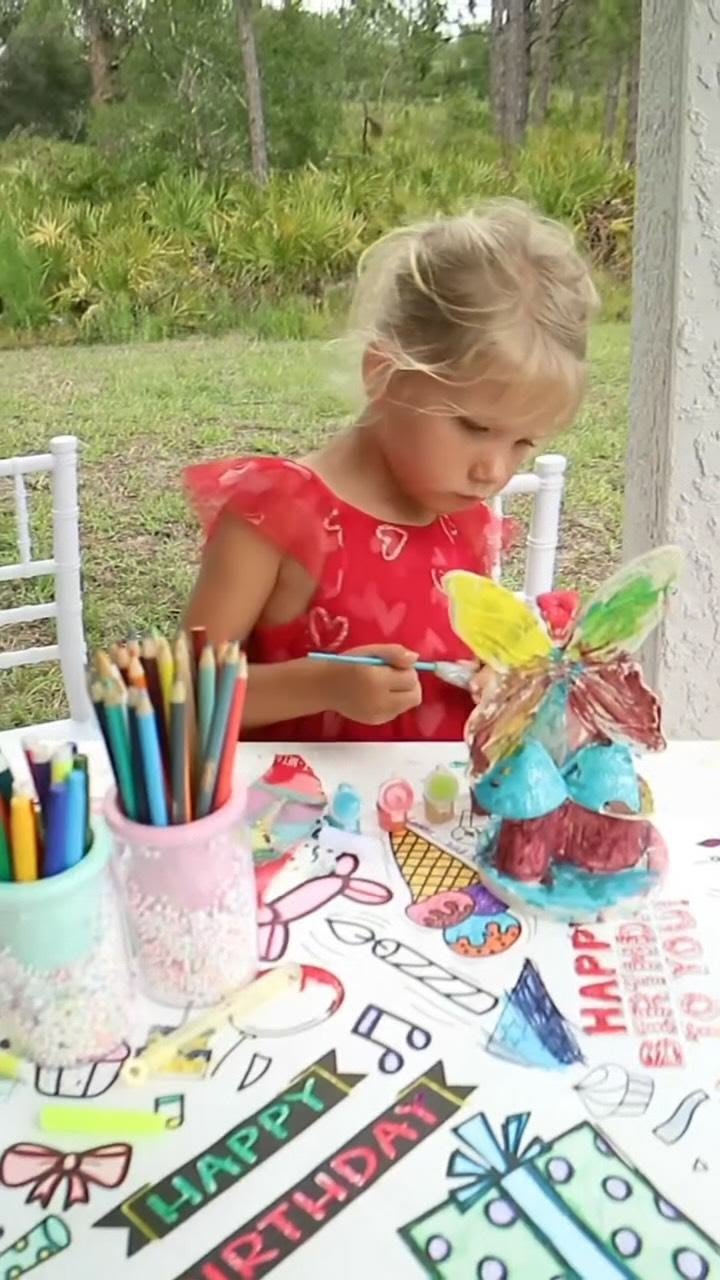 Coloring the day away over here 🖍️ #createcolorfulmemories #
