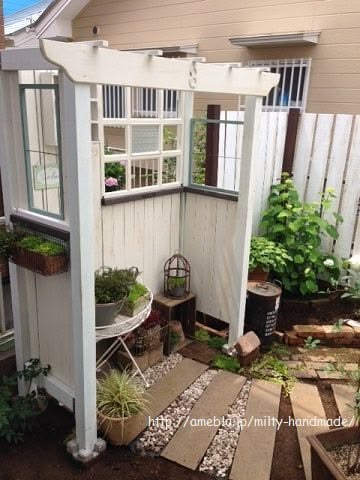 DIYで小屋風パーゴラ作り～ほぼ完成♪