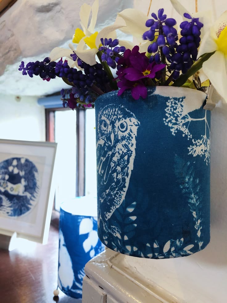 Yesterday at the Makers' Market in Lorton. 
Handprinted cyan